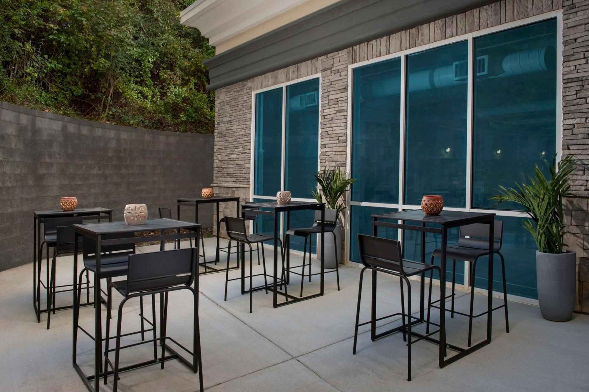 Doubletree By Hilton Chattanooga Hamilton Place Exterior foto